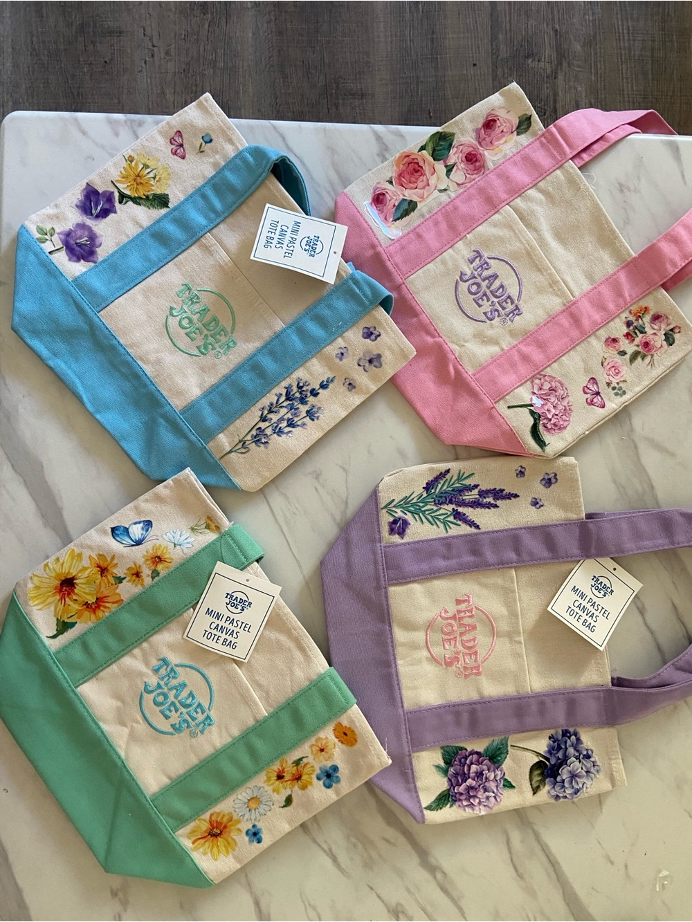 NEW! Trader Joe’s Custom Printed Pastel Mini Canvas Tote Bags